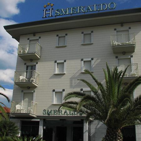 Hotel Smeraldo Лидо-ди-Камайоре Экстерьер фото